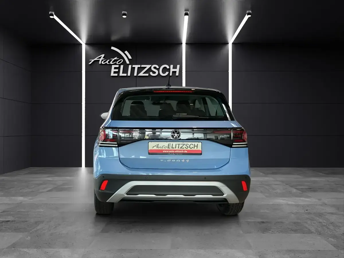 Gebraucht VW T-Cross 95 PS (69 kW) 2025 Clear blue metallic SUV