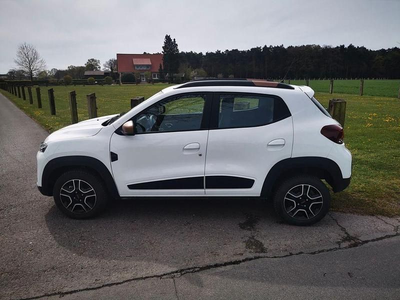 Gebraucht Dacia Spring Extreme 47 kW (65 PS) 2023 Weiß Kleinwagen