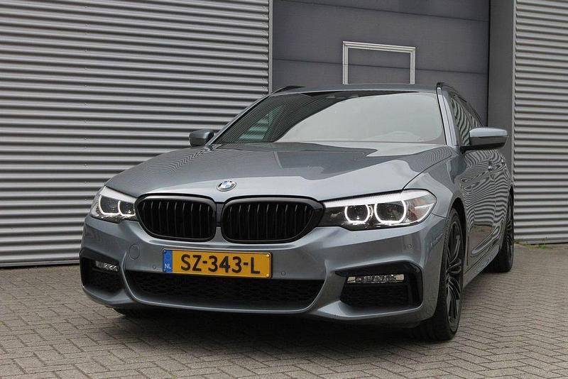 Gebraucht BMW 520 Executive 190 PS (139 kW) 2018 Grau Kombi