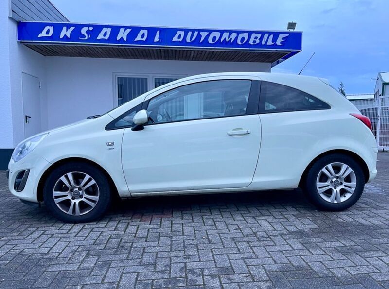 Weiß Gebraucht 2011 Opel Corsa Satellite | 2.600 € (Guter Preis) - Bild 1/4