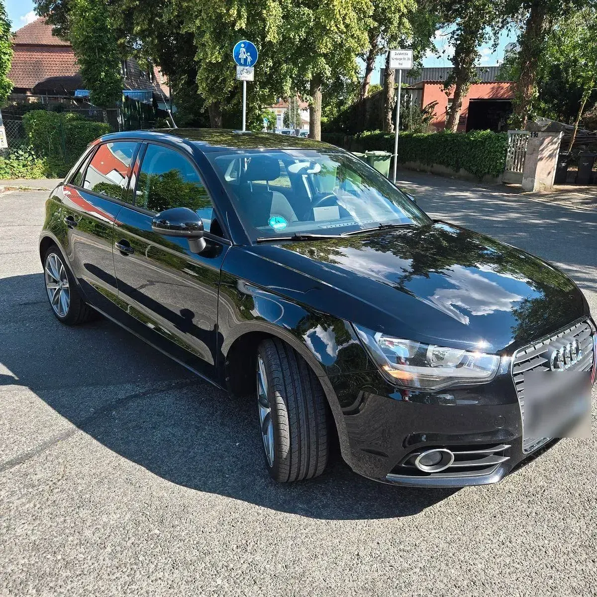 Gebraucht Audi A1 Sportback Attraction 86 PS (63 kW) 2013 Schwarz Kleinwagen