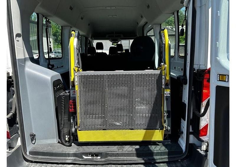 Gebraucht Ford Transit 131 PS (96 kW) 2018 Weiß Van / Kleinbus