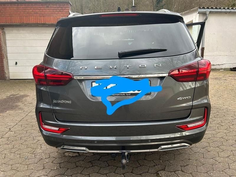 Usata KGM Rexton 207 CV (152 kW) 2024 Grigio SUV