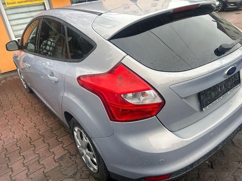 Gebraucht Ford Focus 125 PS (91 kW) 2011 Braun Limousine