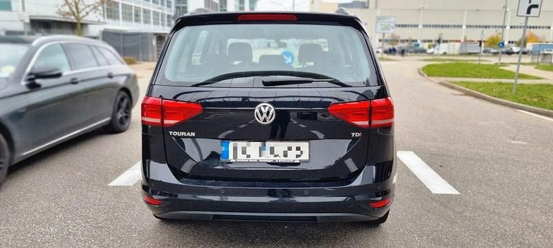 Gebraucht VW Touran Comfortline 116 PS (85 kW) 2015 Schwarz Van / Kleinbus