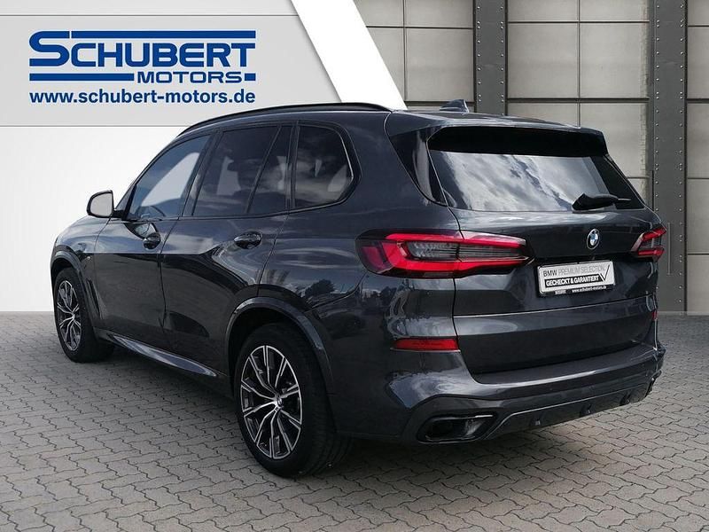 Gebraucht BMW X5 M Sport 286 PS (210 kW) 2021 Arktikgrau brillanteffekt SUV