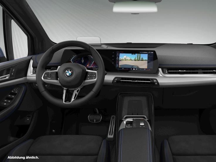 Gebraucht BMW 220 M Sport 163 PS (119 kW) 2025 Sparkling kupfergrau metallic Coupé