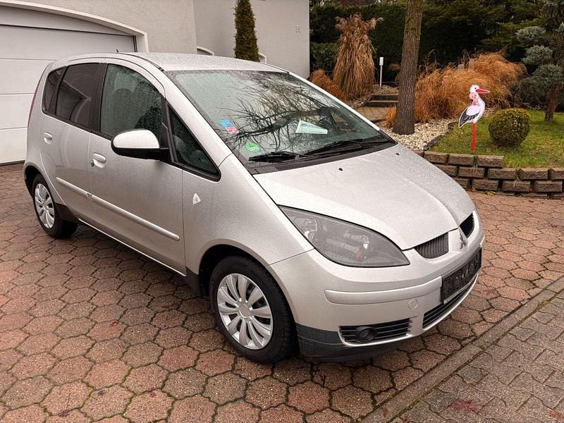 Gebraucht Mitsubishi Colt Motion 95 PS (69 kW) 2008 Silber Kleinwagen