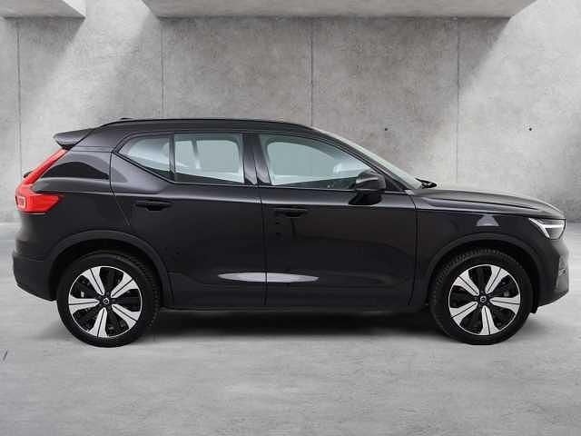 Gebraucht Volvo XC40 Core 169 kW (231 PS) 2023 Onyx schwarz SUV