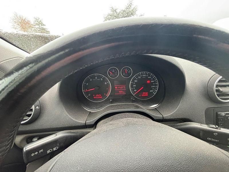 Gebraucht Audi A3 Ambition 250 PS (183 kW) 2003 Grau Limousine