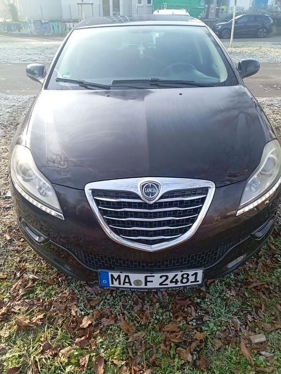 Schwarz Gebraucht 2012 Lancia Delta Silver Kleinwagen | 2.400 € - Bild 1/4