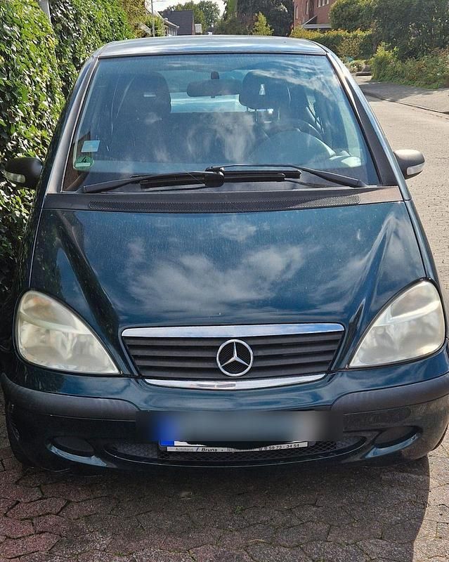 Grün Gebraucht 2003 Mercedes A140 Classic Kleinwagen | 1.200 € (Fairer Preis) - Bild 1/4
