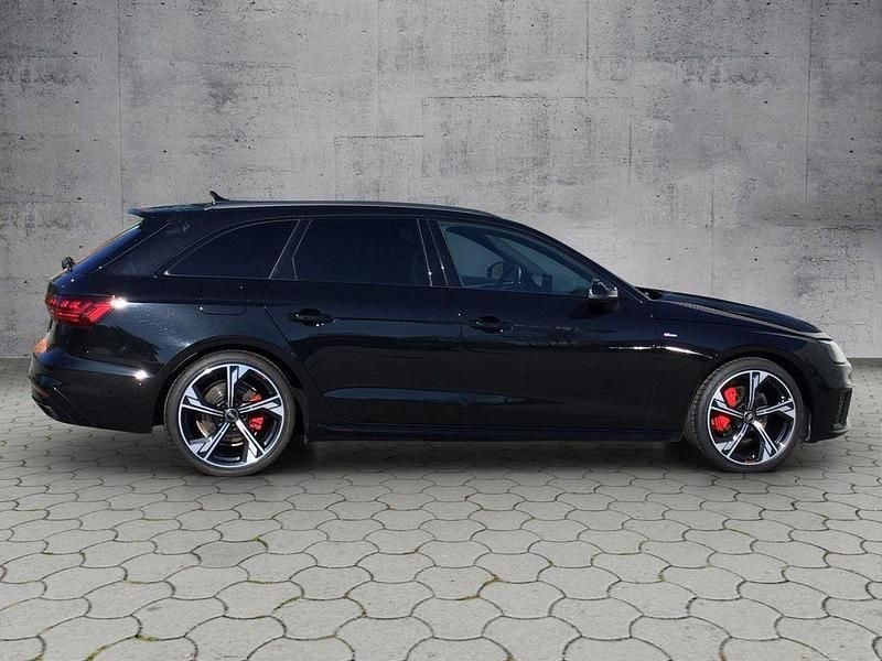 Gebraucht Audi A4 S-Line 204 PS (150 kW) 2024 Mythosschwarz metallic Kombi