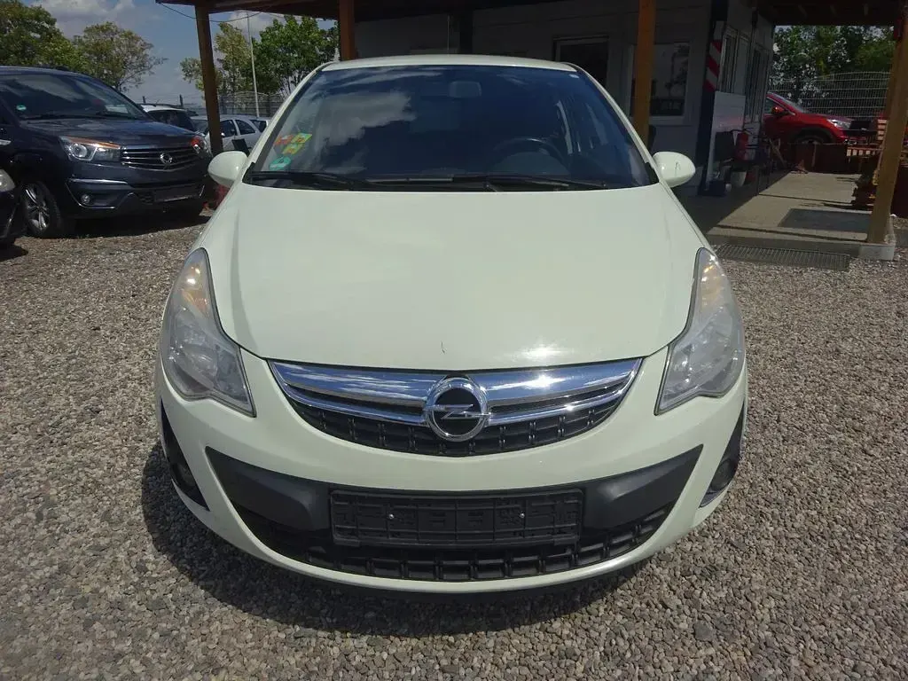 Gebraucht Opel Corsa Satellite 69 PS (50 kW) 2011 Guacamole weiss (uni) Kleinwagen