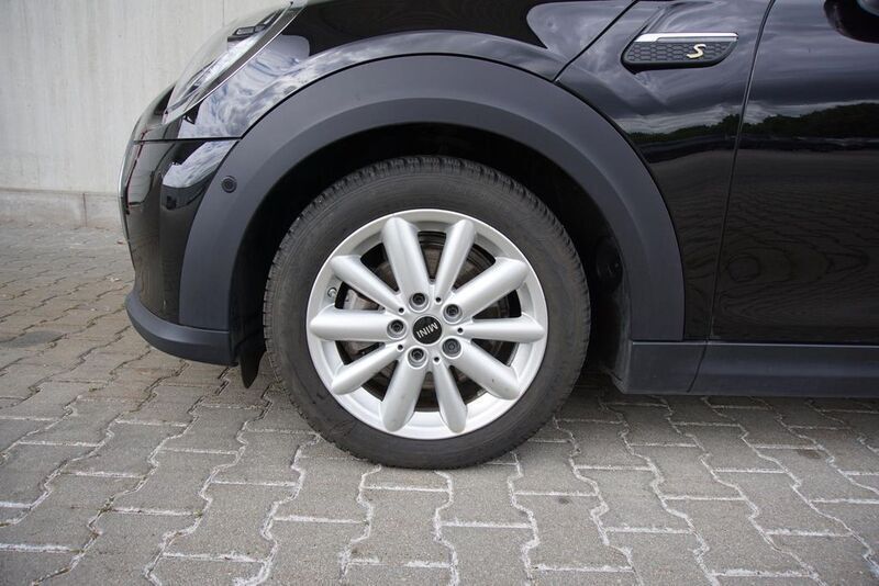 Gebraucht Mini Cooper SE 135 kW (184 PS) 2021 Midnight black Kleinwagen