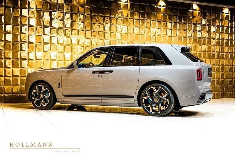 Neu Rolls Royce Cullinan 544 PS (400 kW) 2026 Grau SUV