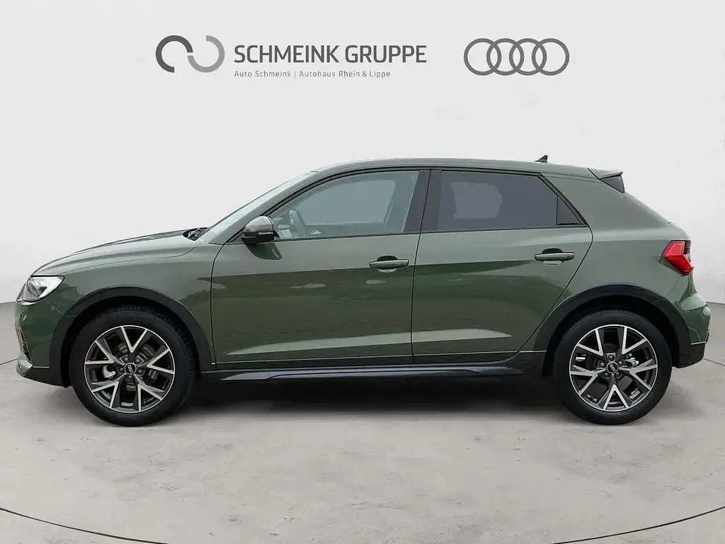 Gebraucht Audi A1 Sport 116 PS (85 kW) 2025 Distriktgrün metallic SUV