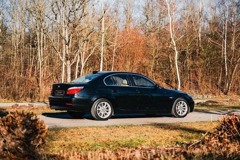Gebraucht BMW 550 367 PS (269 kW) 2007 Schwarz Limousine
