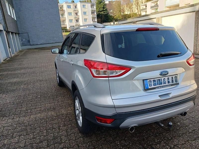 Gebraucht Ford Kuga Individual 179 PS (131 kW) 2016 Grau SUV