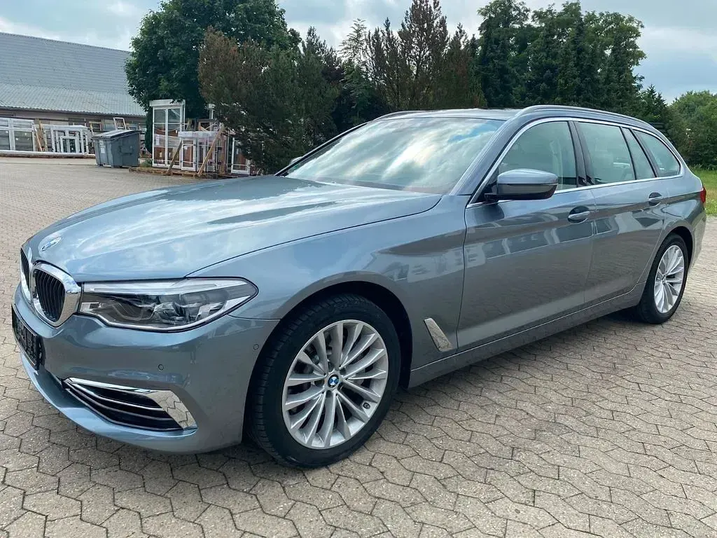 Gebraucht BMW 530 Luxury Line 265 PS (194 kW) 2019 Grau Kombi