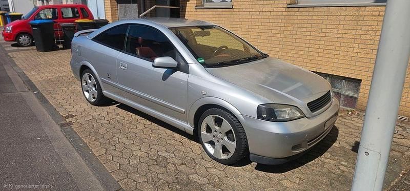 Gebraucht Opel Astra Sport 147 PS (108 kW) 2001 Grau Coupé