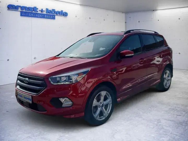Rot Gebraucht 2017 Ford Kuga ST-Line SUV | 18.970 € (Etwas zu teuer) - Bild 1/4
