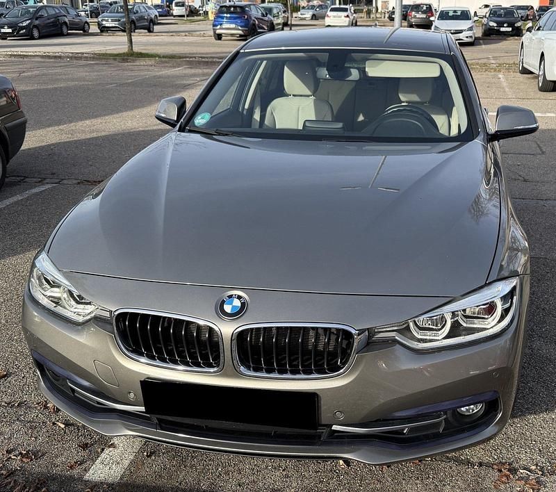 Beige Gebraucht 2017 BMW 330 Sport Line Kombi | 24.900 € (Teuer) - Bild 1/4