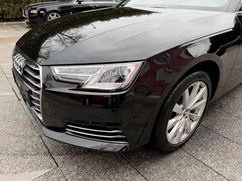 Używany Audi A4 Design 252 KM (185 kW) 2017 Czarny Kombi