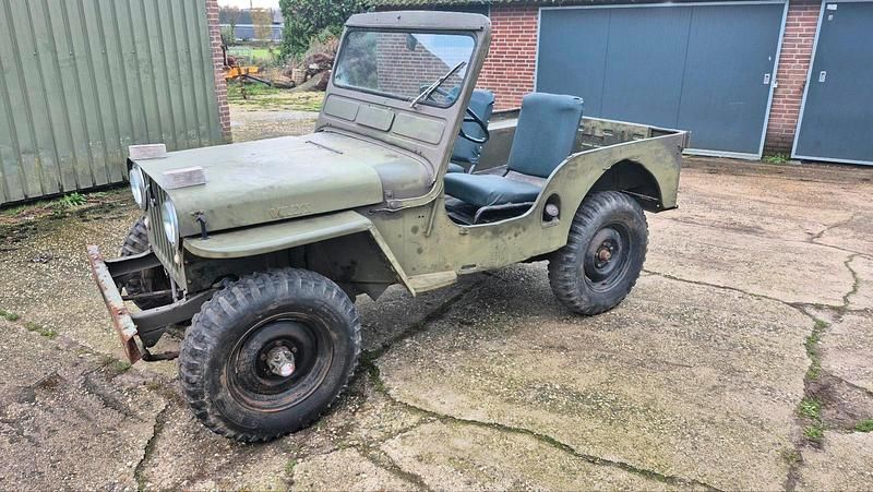 Grün Gebraucht 1951 Jeep Willys SUV | 6.500 € - Bild 1/4