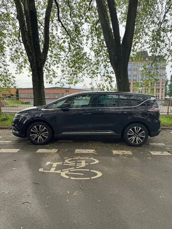 Używany Renault Espace Initiale Paris 160 KM (117 kW) 2015 Czarny Minivan