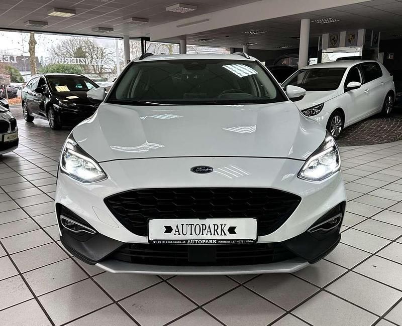 Gebraucht Ford Focus Active 150 PS (110 kW) 2020 Weiß Limousine