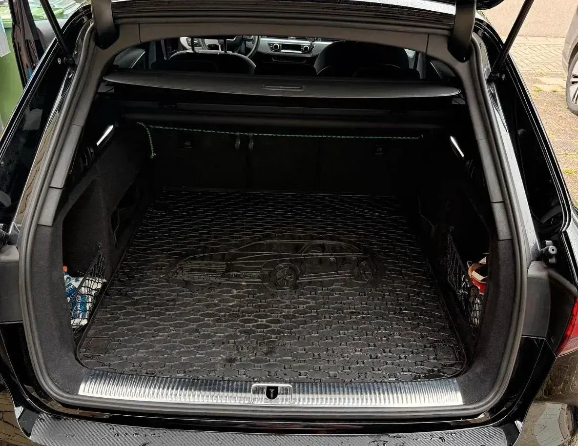 Gebraucht Audi A4 Comfort 190 PS (139 kW) 2016 Schwarz Kombi