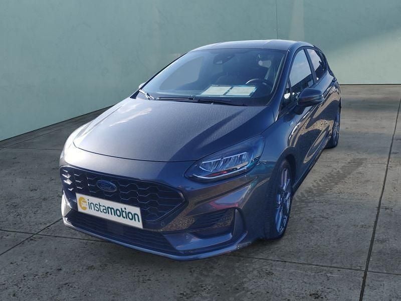 Grau Gebraucht 2023 Ford Fiesta ST-Line X Kleinwagen | 22.099 € (Fairer Preis) - Bild 1/4