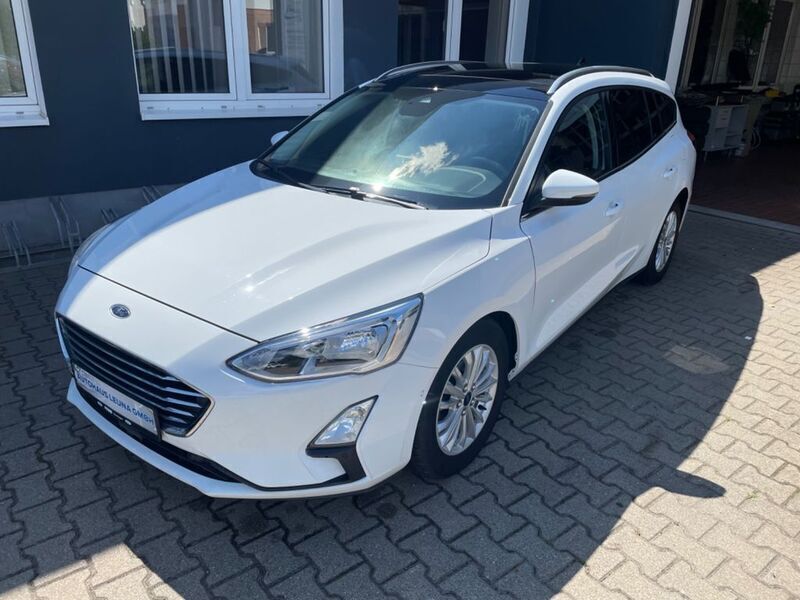 Weiß Gebraucht 2019 Ford Focus Titanium Kombi | 18.699 € (Etwas zu teuer) - Bild 1/4