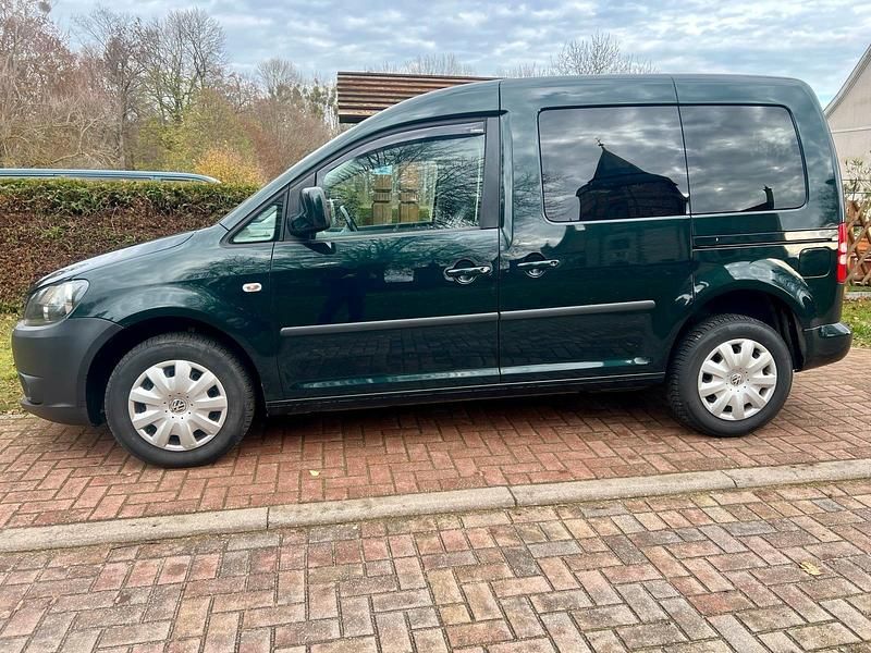 Grün Gebraucht 2011 VW Caddy Van / Kleinbus | 8.000 € (Teuer) - Bild 1/4
