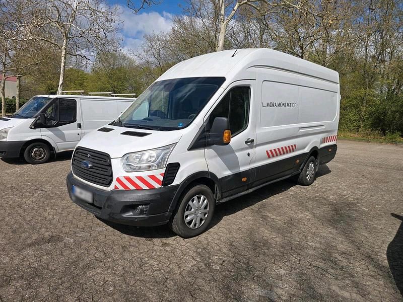 Second-hand Ford Transit 125 CP (91 kW) 2016 Alb Monovolum