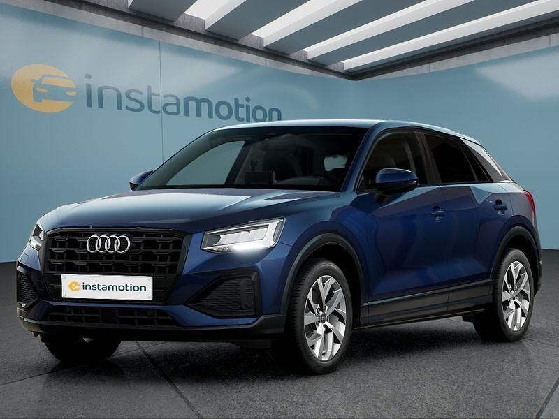 Blau Gebraucht 2024 Audi Q2 SUV | 30.149 € (Teuer) - Bild 1/4