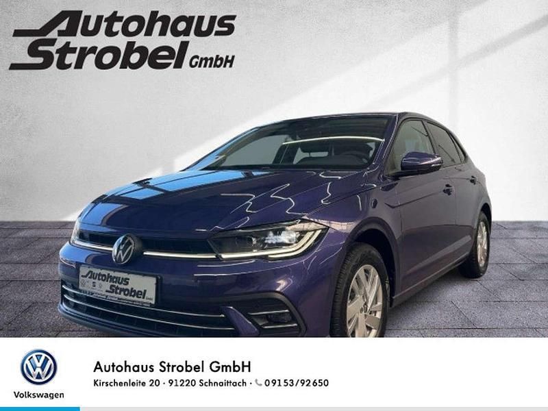Vibrant violet metallic Neu 2024 VW Polo Style Limousine | 22.455 € (Guter Preis) - Bild 1/3