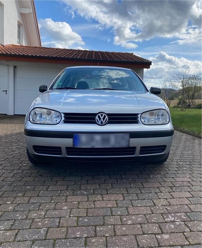 Gebraucht VW Golf IV Edition 75 PS (55 kW) 2000 Silber Kleinwagen
