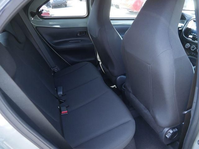 Neu Toyota Aygo X 72 PS (52 kW) 2025 Grün SUV