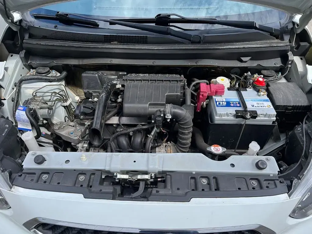 Gebraucht Mitsubishi Space Star 71 PS (52 kW) 2017 Weiß Kleinwagen