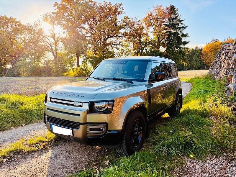 Grün Gebraucht 2023 Land Rover Defender SE Dynamic SUV | 69.500 € (Fairer Preis) - Bild 1/4