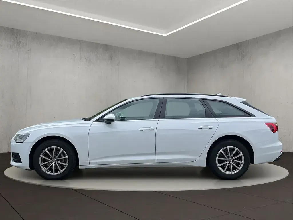 Gebraucht Audi A6 Ambiente 204 PS (150 kW) 2020 2y gletscherweiß metallic Kombi