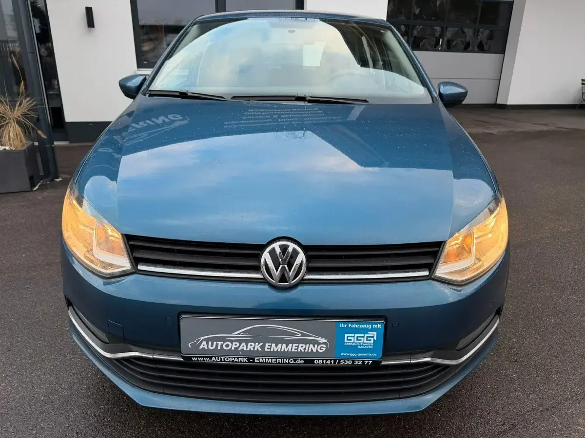 Gebraucht VW Polo Comfortline 75 PS (55 kW) 2017 Blau Kleinwagen
