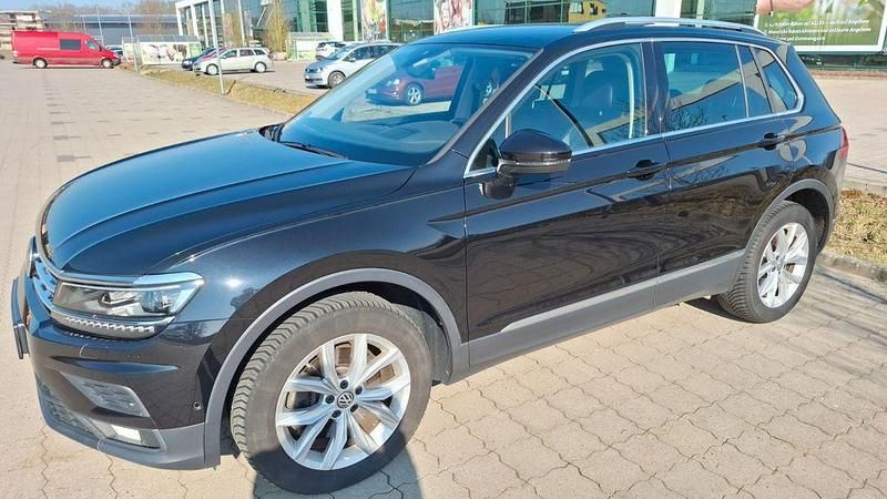 Gebraucht VW Tiguan 190 PS (139 kW) 2019 Schwarz SUV