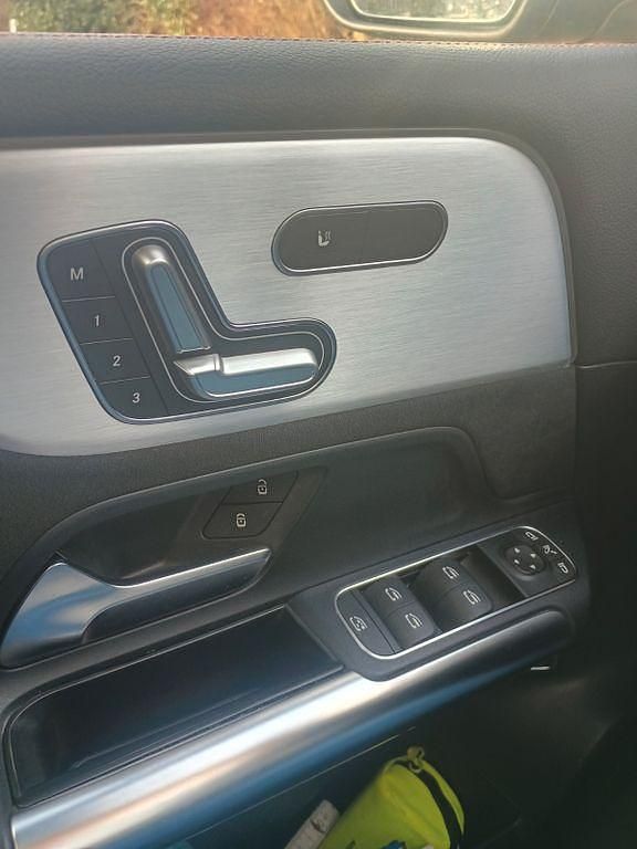 Gebraucht Mercedes B200 AMG 150 PS (110 kW) 2018 Silber Van / Kleinbus