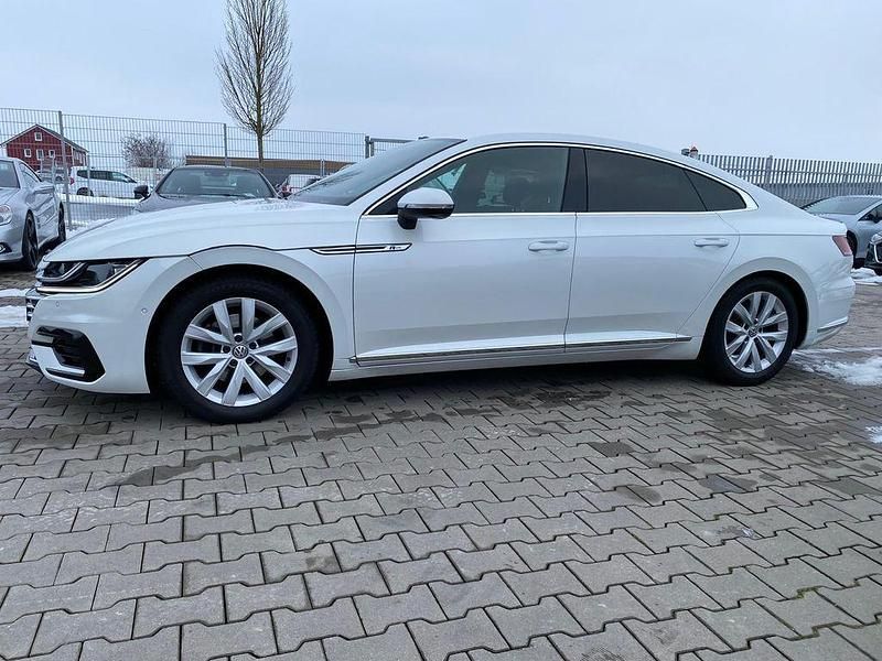 Gebraucht VW Arteon R 190 PS (139 kW) 2019 Weiß Kleinwagen
