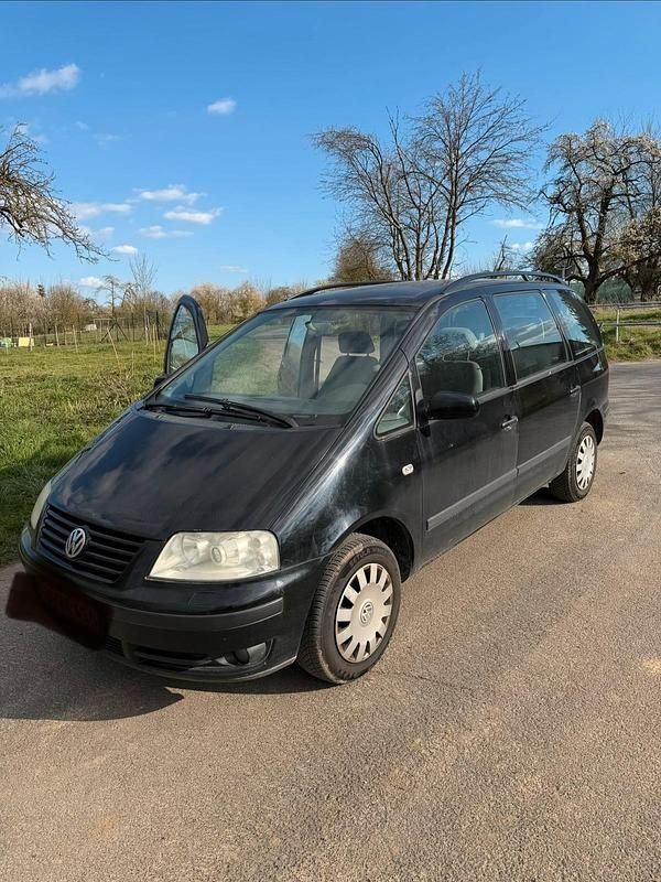 Gebraucht VW Sharan 115 PS (84 kW) 2001 Schwarz Van / Kleinbus