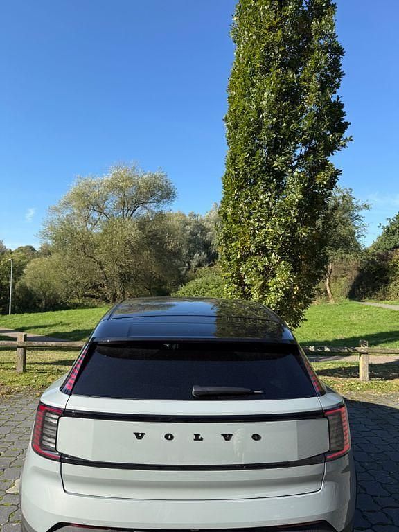 Gebraucht Volvo EX30 Plus 200 kW (272 PS) 2024 Grau SUV