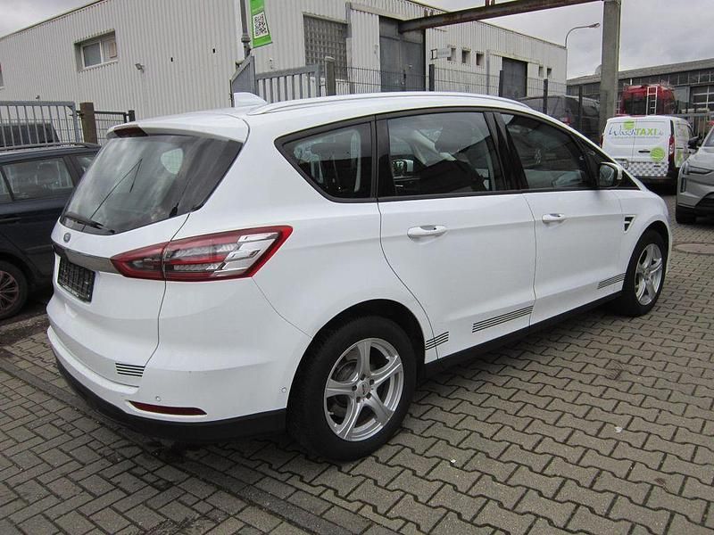 Gebraucht Ford S-MAX Trend 150 PS (110 kW) 2021 Weiß Van / Kleinbus